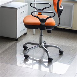 Коврик защитный напольный BRABIX, эконом, ПЭТ, 100х120 см, глянец, 0,5 мм, рулон в коробе, 701979 - фото 15025251