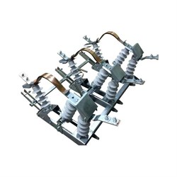 Разъединитель НИЛЕД УХЛ1 с приводом ПР-01-7 УХЛ1 ПР-У-01 УХЛ1 с КМЧ 6200 - фото 16511370