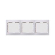 Горизонтальная трехместная рамка Generica КВАРТА