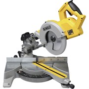 Торцовочная пила DeWALT DWS777