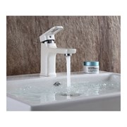 Смеситель для раковины MYNAH 140 мм, белый, однорычажное управление, монтаж на одно отверстие, на гайке, гибкая подводка