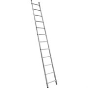 Алюминиевая односекционная приставная лестница Scala SC 1012